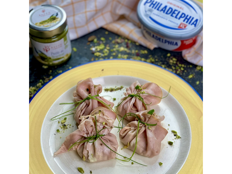 Mortadella falatkák pisztácia pesztóval töltve